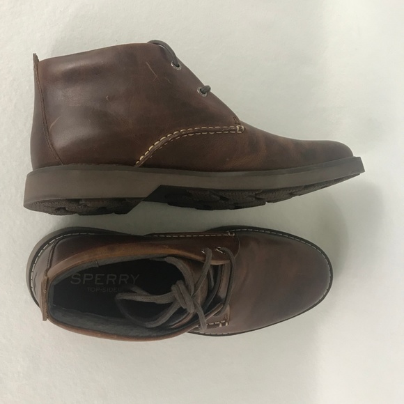 sperry commander chukka